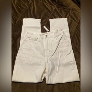 Madewell Curvy Perfect Vintage White Jeans, new with tags, size 26, comfy